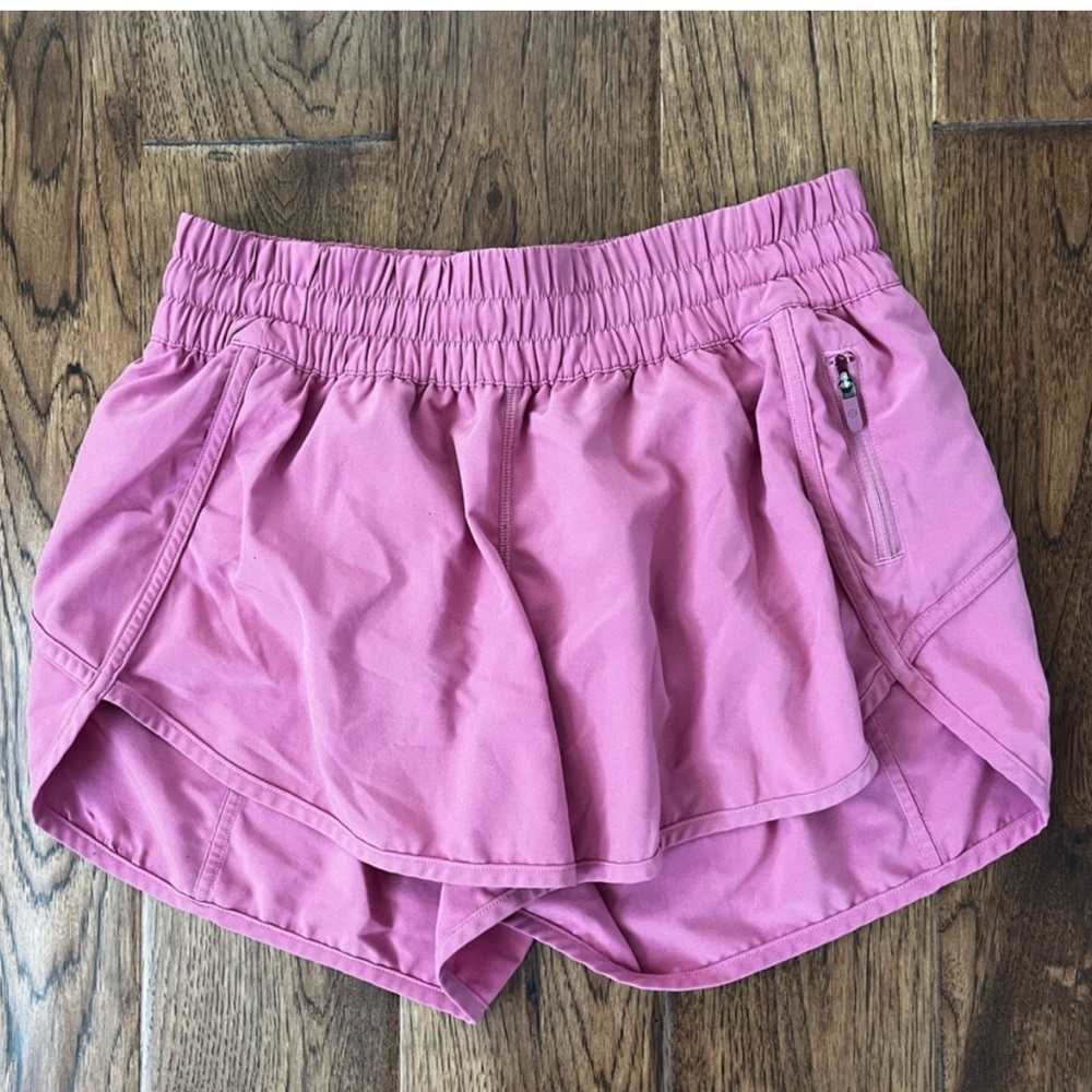 Lululemon tracker shorts high rise 8